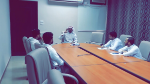 The Dean of the College of Engineering in Al-Qunfudhah Meets the Technicians of the College